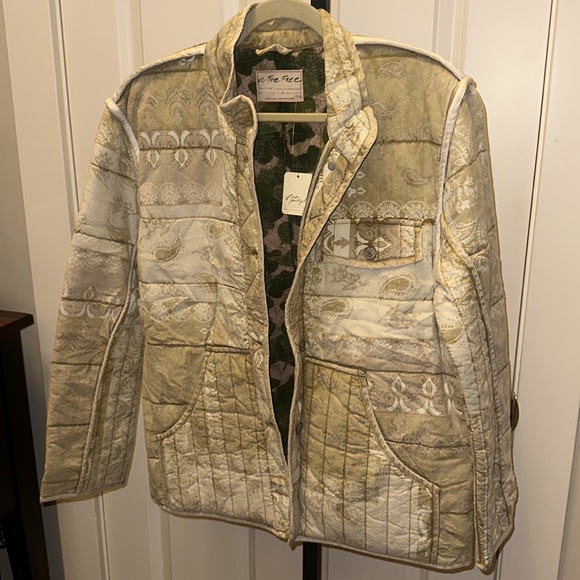 Free People Quilted Button Up Jacket in Faded Ivory Paisley Print NEW - Picture 6 of 9